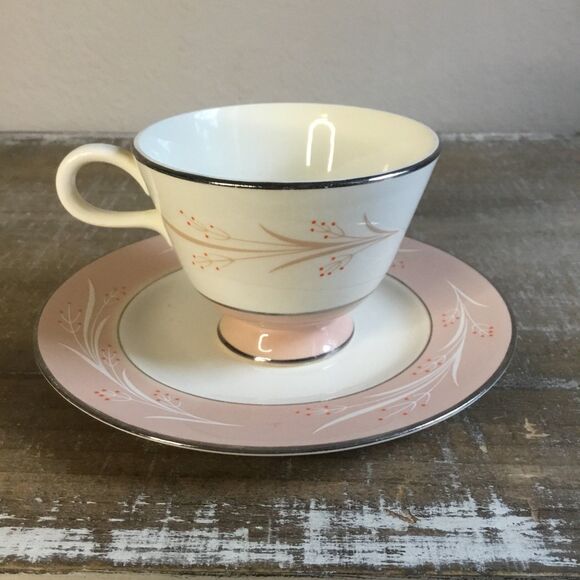 Vintage tea cup and saucer set pink cream beige orange delicate floral design - Picture 1 of 8